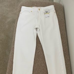 MIchael Kors White Cropped jeans! 💞💞